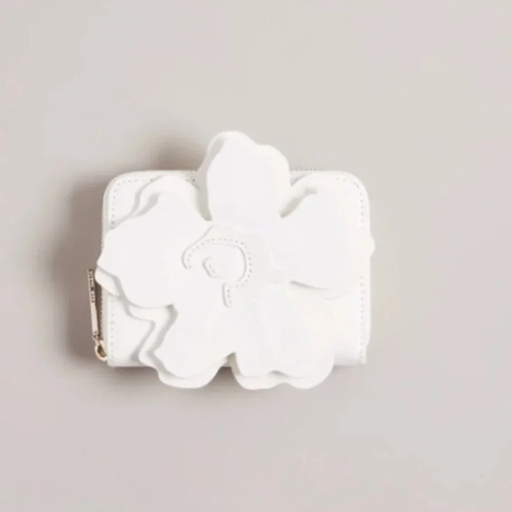 Ted Baker London Flower Laser Cut Out Zip Purse Small Leather Wallet Ivory